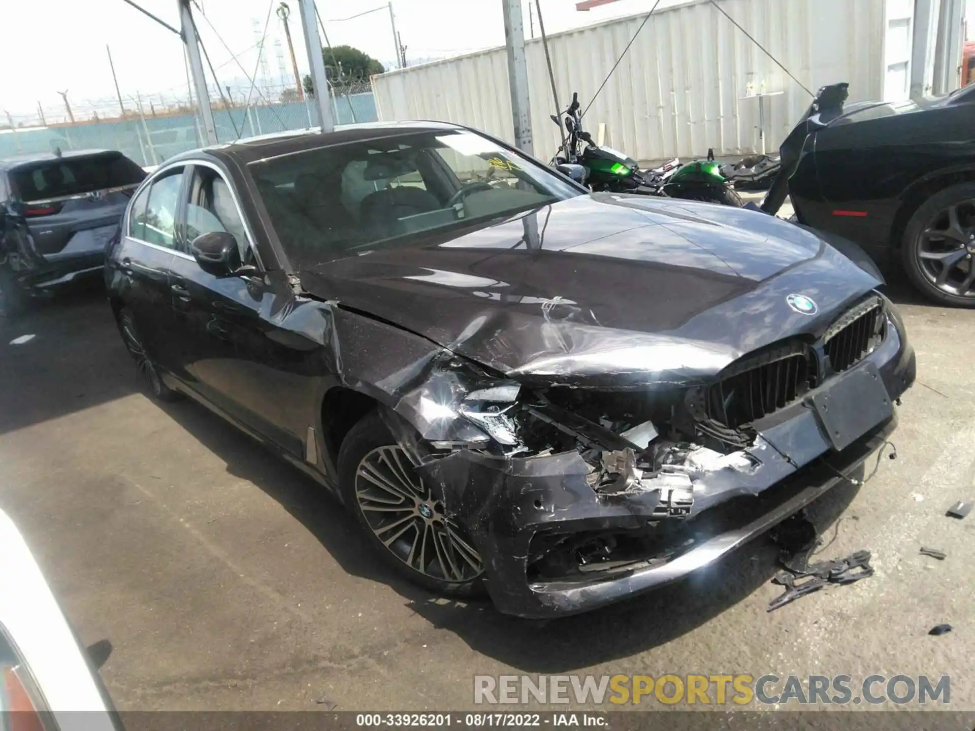 1 Photograph of a damaged car WBAJA5C59KWA58162 BMW 5 SERIES 2019