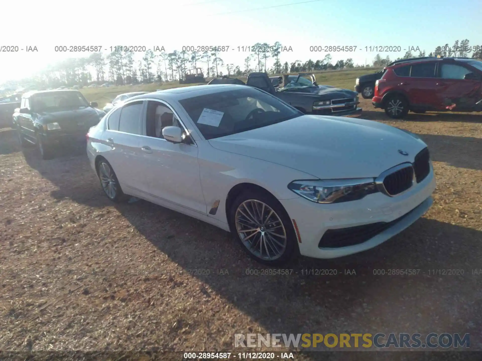 1 Photograph of a damaged car WBAJA5C59KWW06173 BMW 5 SERIES 2019