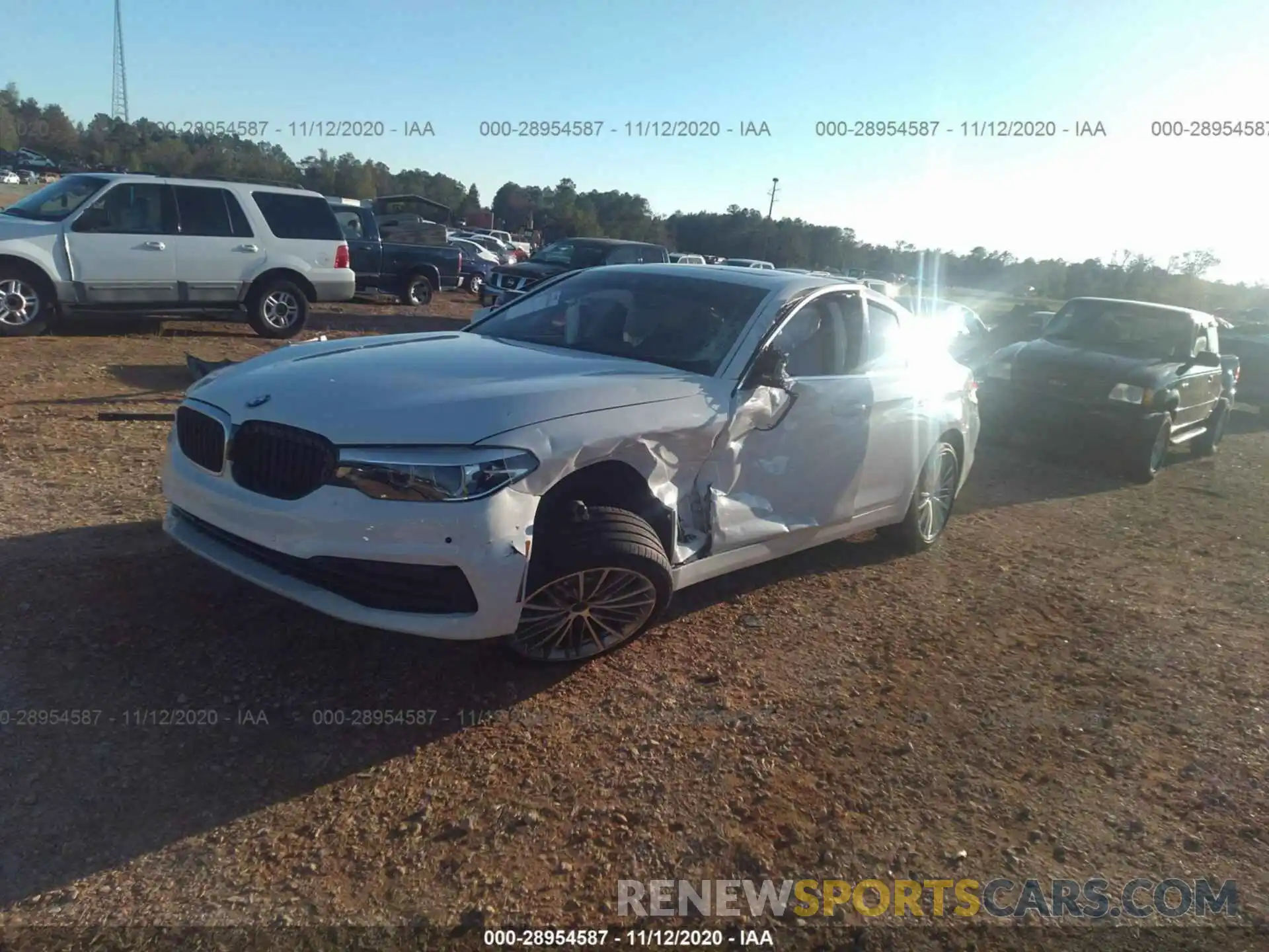 2 Photograph of a damaged car WBAJA5C59KWW06173 BMW 5 SERIES 2019