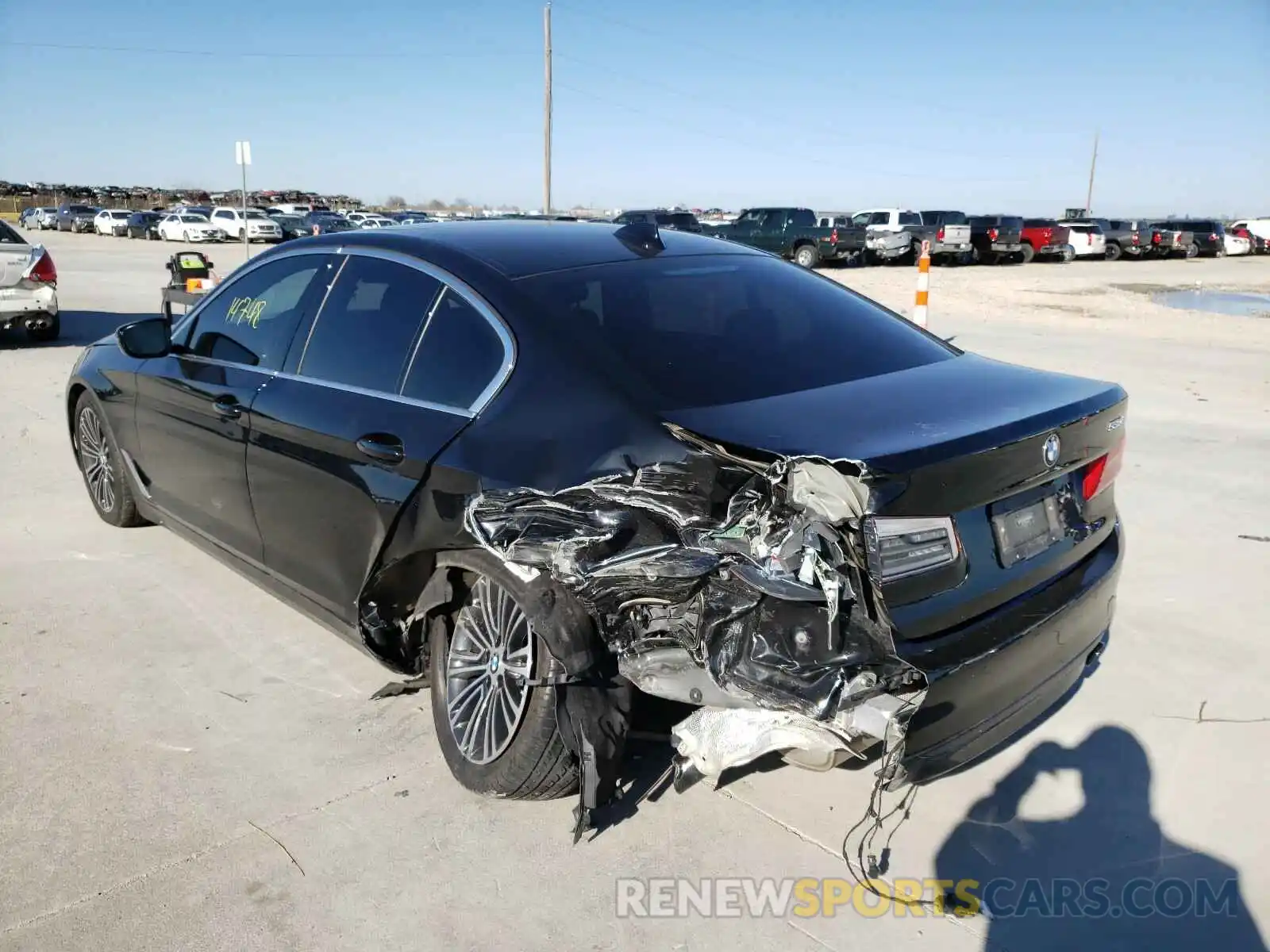 3 Фотография поврежденного автомобиля WBAJA5C59KWW08490 BMW 5 SERIES 2019