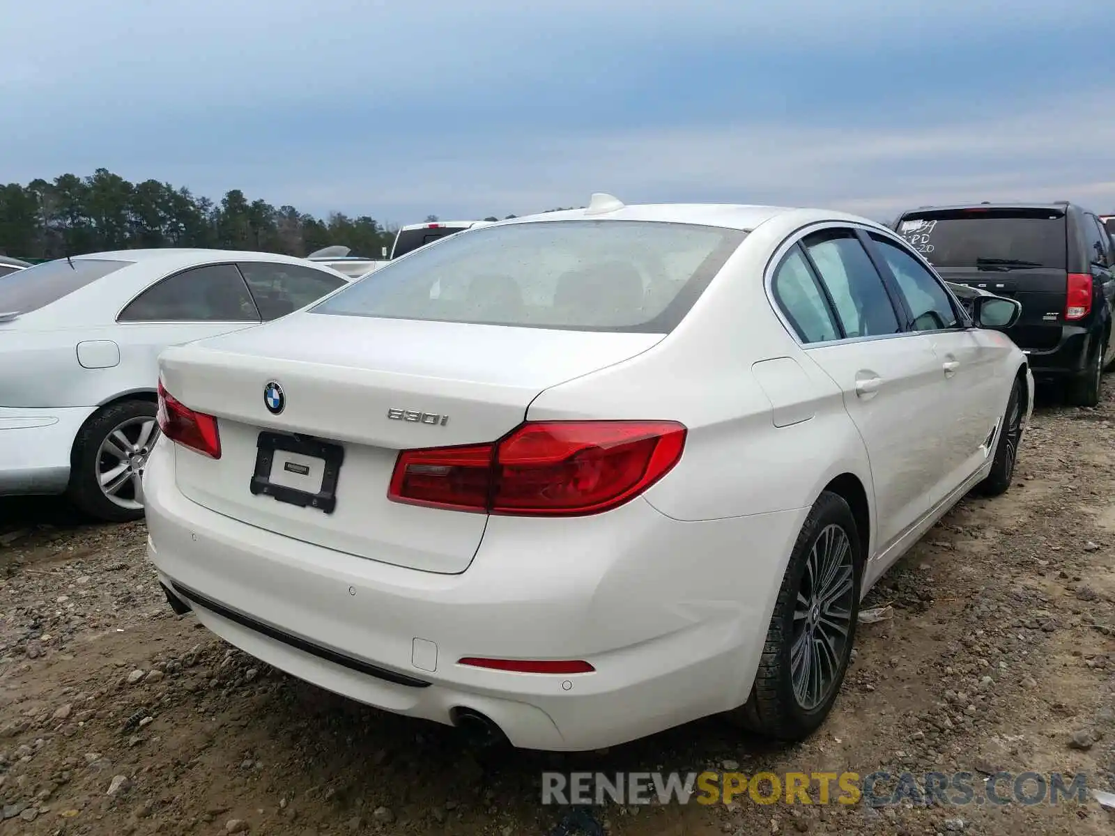 4 Photograph of a damaged car WBAJA5C59KWW12264 BMW 5 SERIES 2019