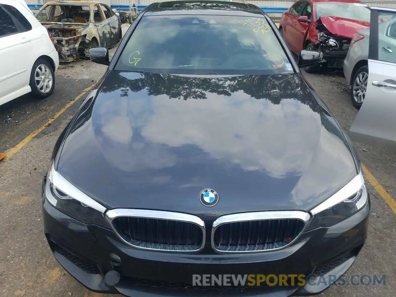 9 Photograph of a damaged car WBAJA5C59KWW24429 BMW 5 SERIES 2019