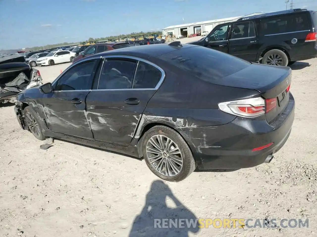 2 Photograph of a damaged car WBAJA5C59KWW30635 BMW 5 SERIES 2019