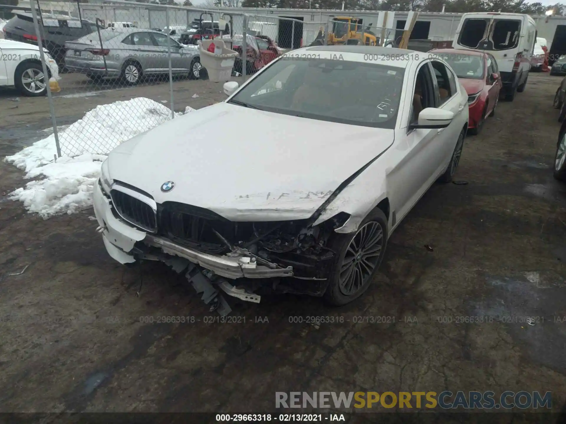 2 Фотография поврежденного автомобиля WBAJA5C59KWW48536 BMW 5 SERIES 2019