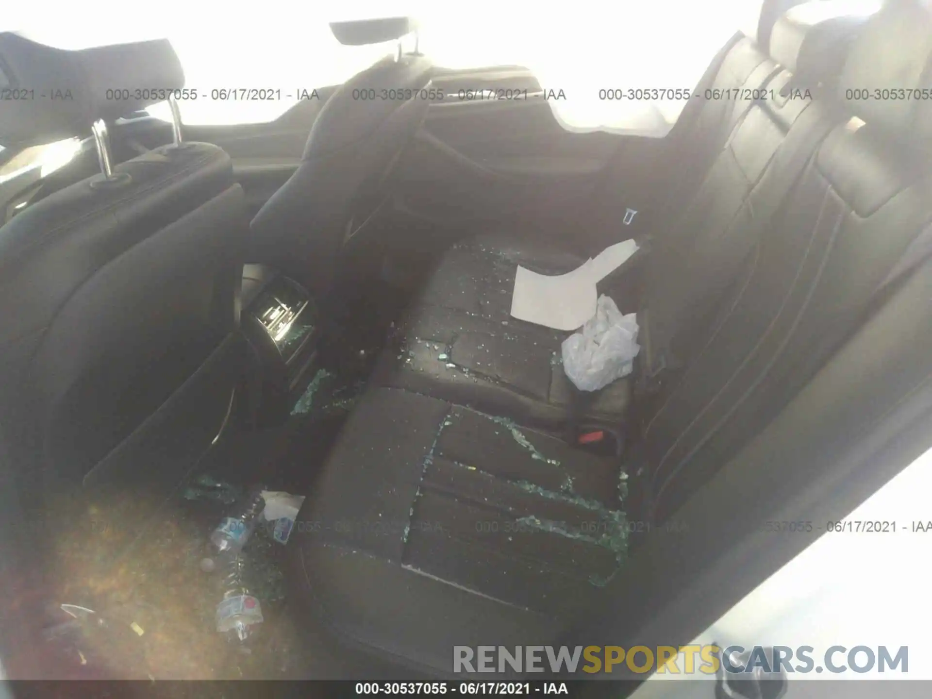 8 Photograph of a damaged car WBAJA5C5XKWA58087 BMW 5 SERIES 2019