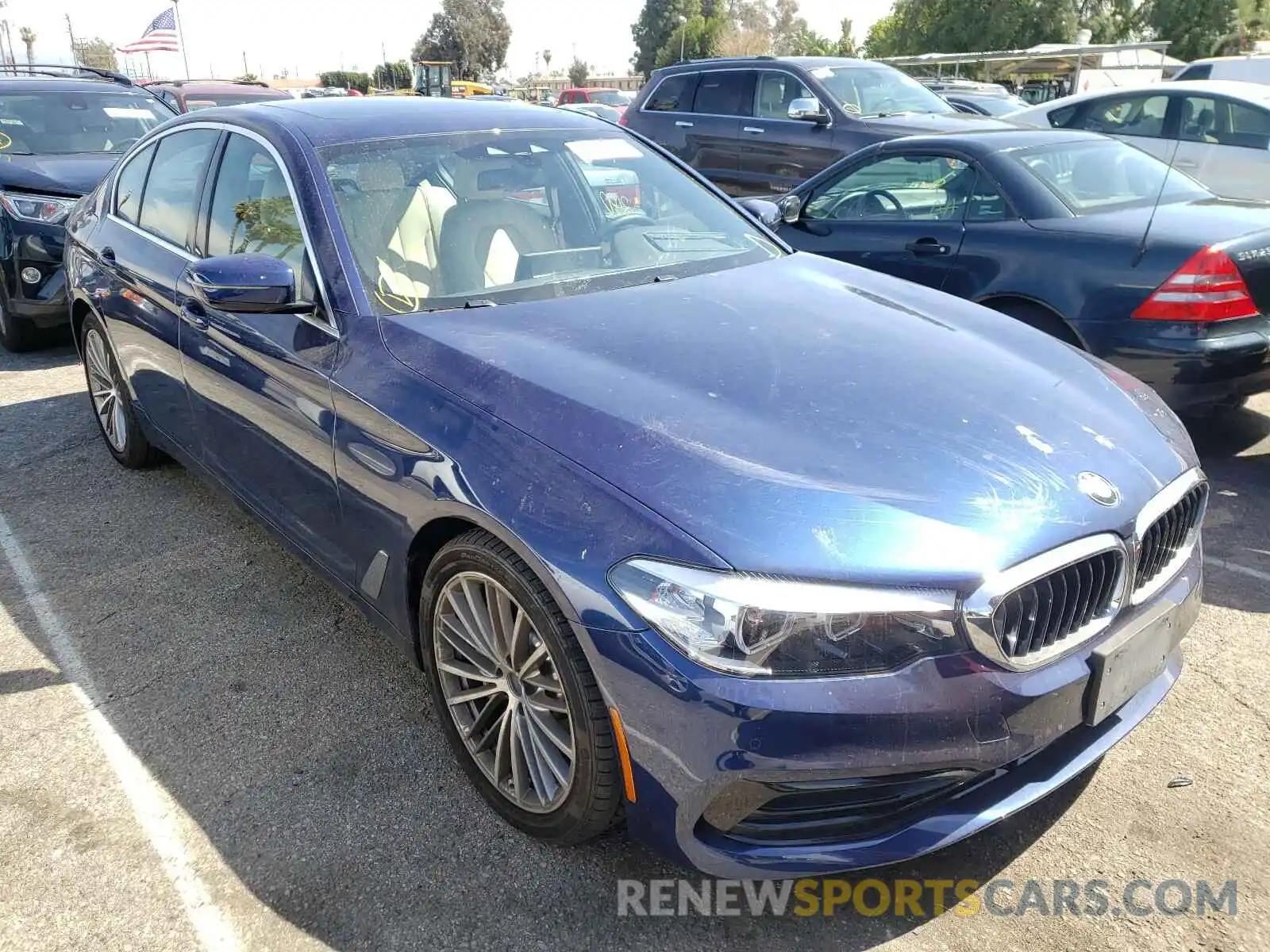 1 Photograph of a damaged car WBAJA5C5XKWW25976 BMW 5 SERIES 2019