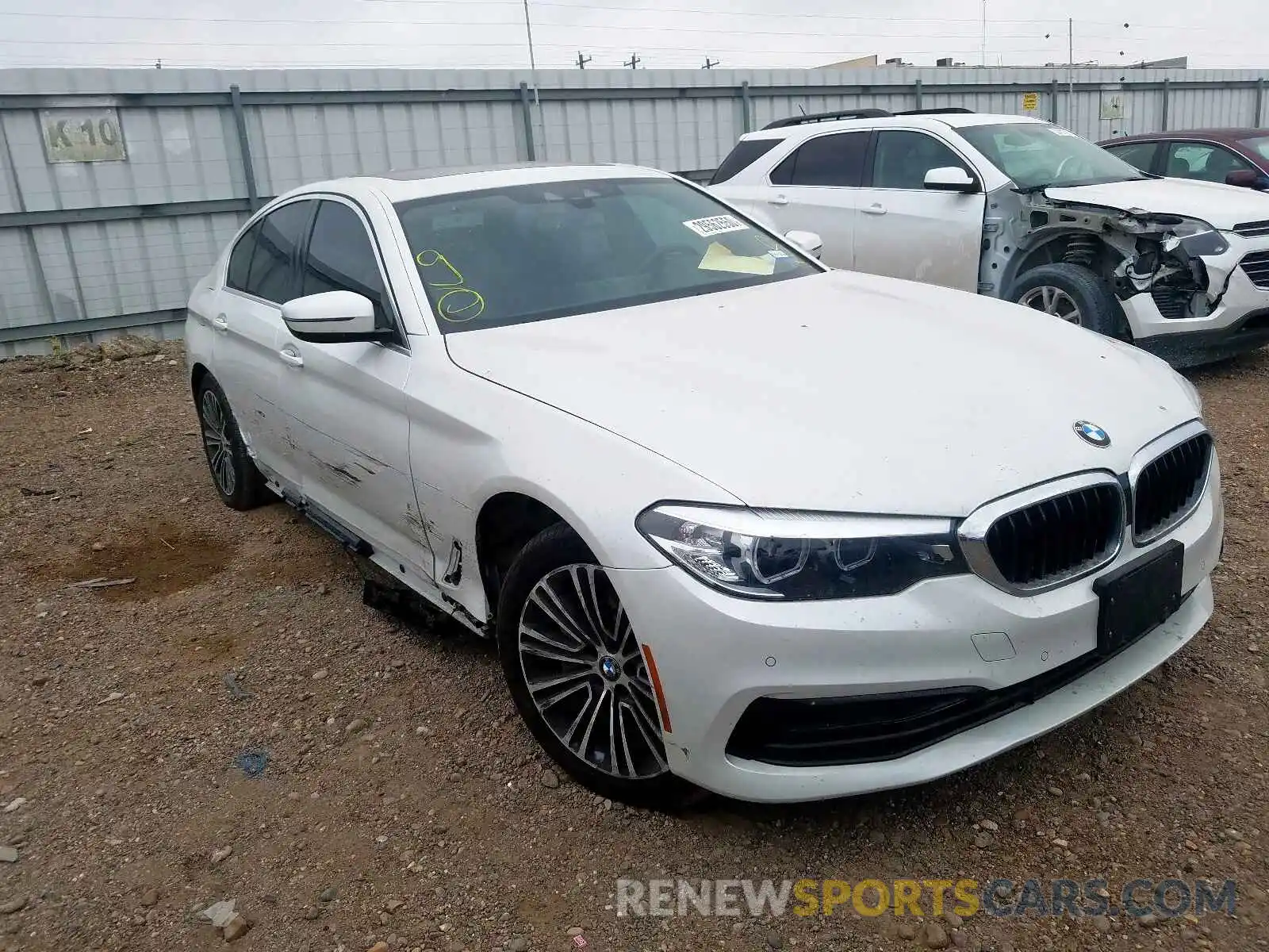 1 Photograph of a damaged car WBAJA5C5XKWW29624 BMW 5 SERIES 2019