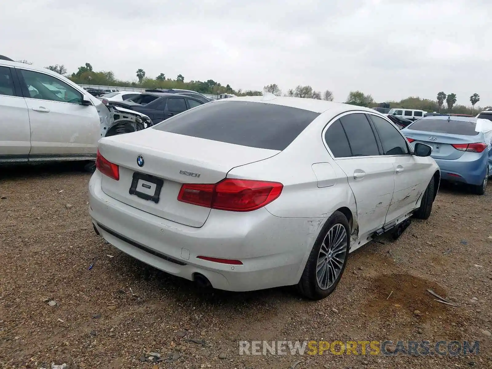 4 Photograph of a damaged car WBAJA5C5XKWW29624 BMW 5 SERIES 2019