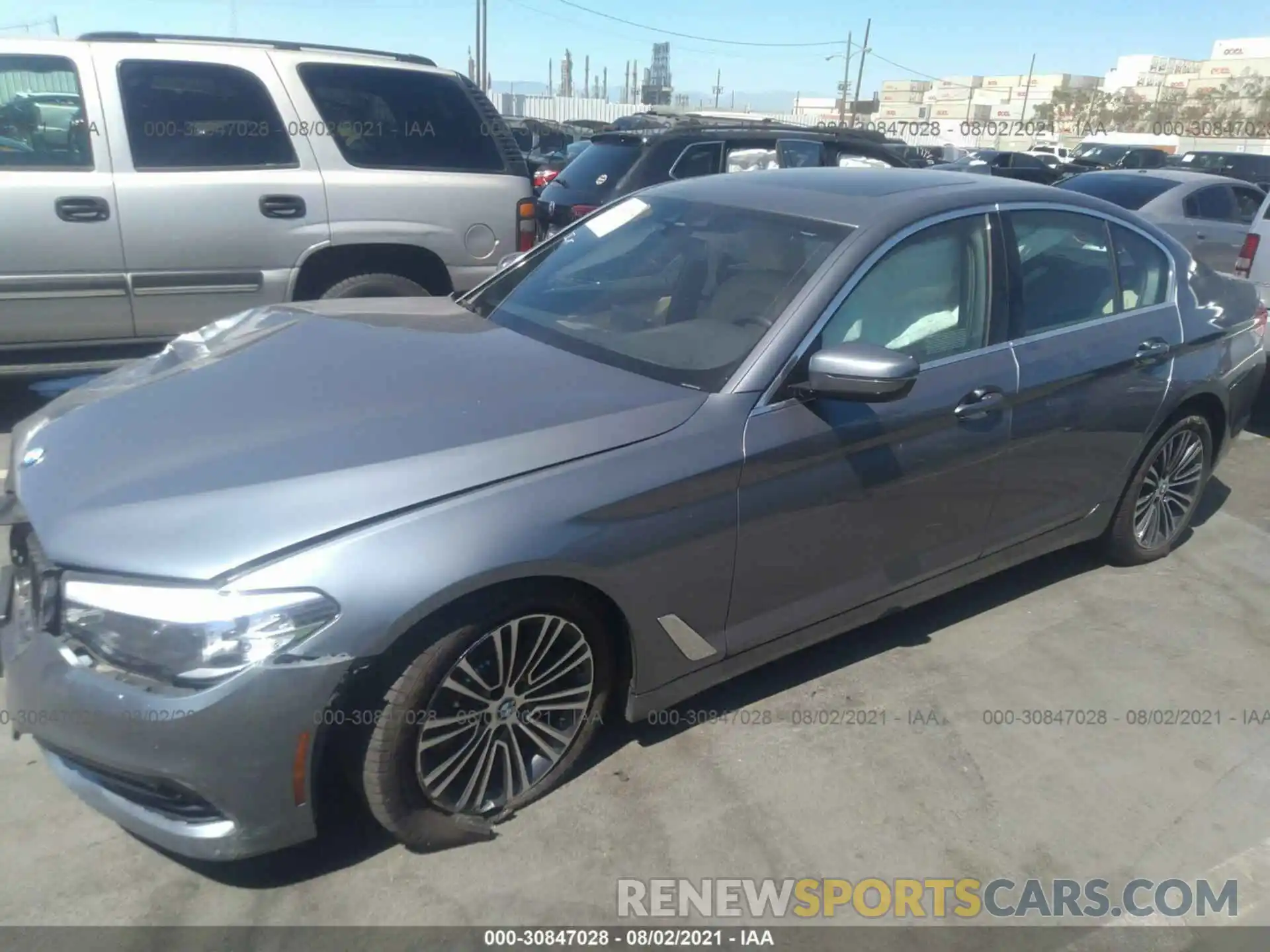 2 Photograph of a damaged car WBAJA5C5XKWW31096 BMW 5 SERIES 2019