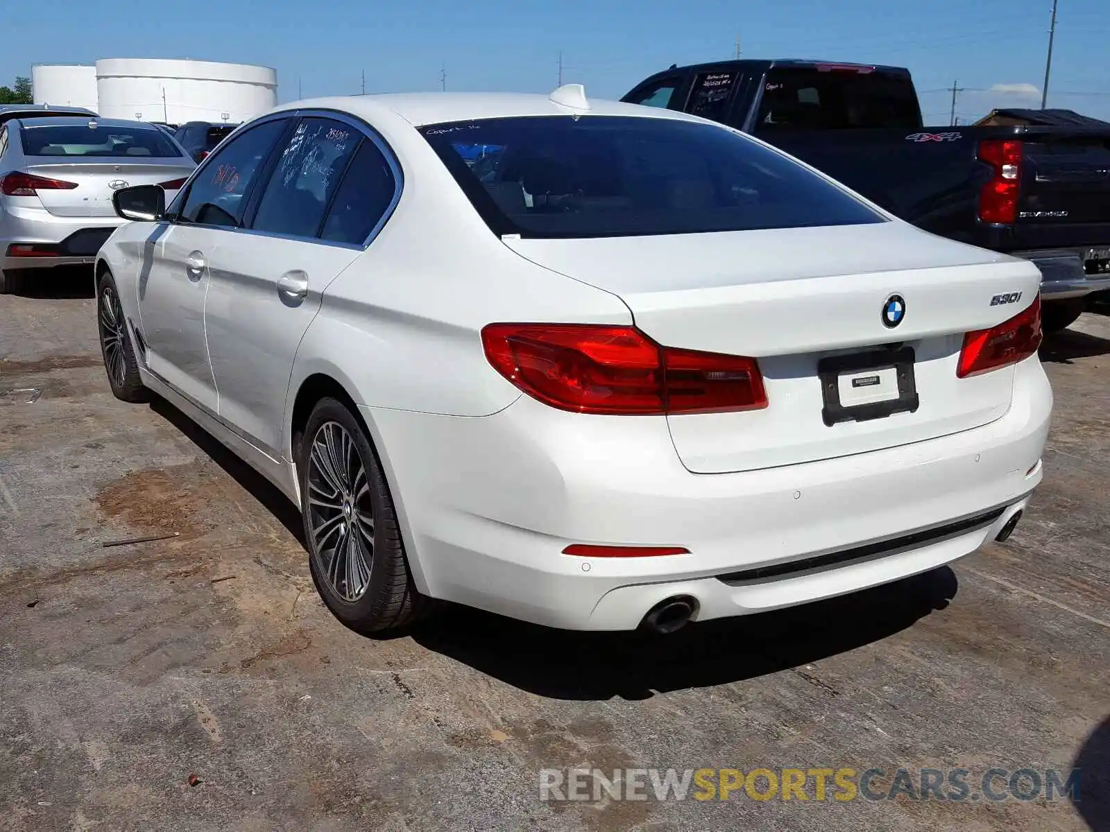 3 Photograph of a damaged car WBAJA5C5XKWW37030 BMW 5 SERIES 2019