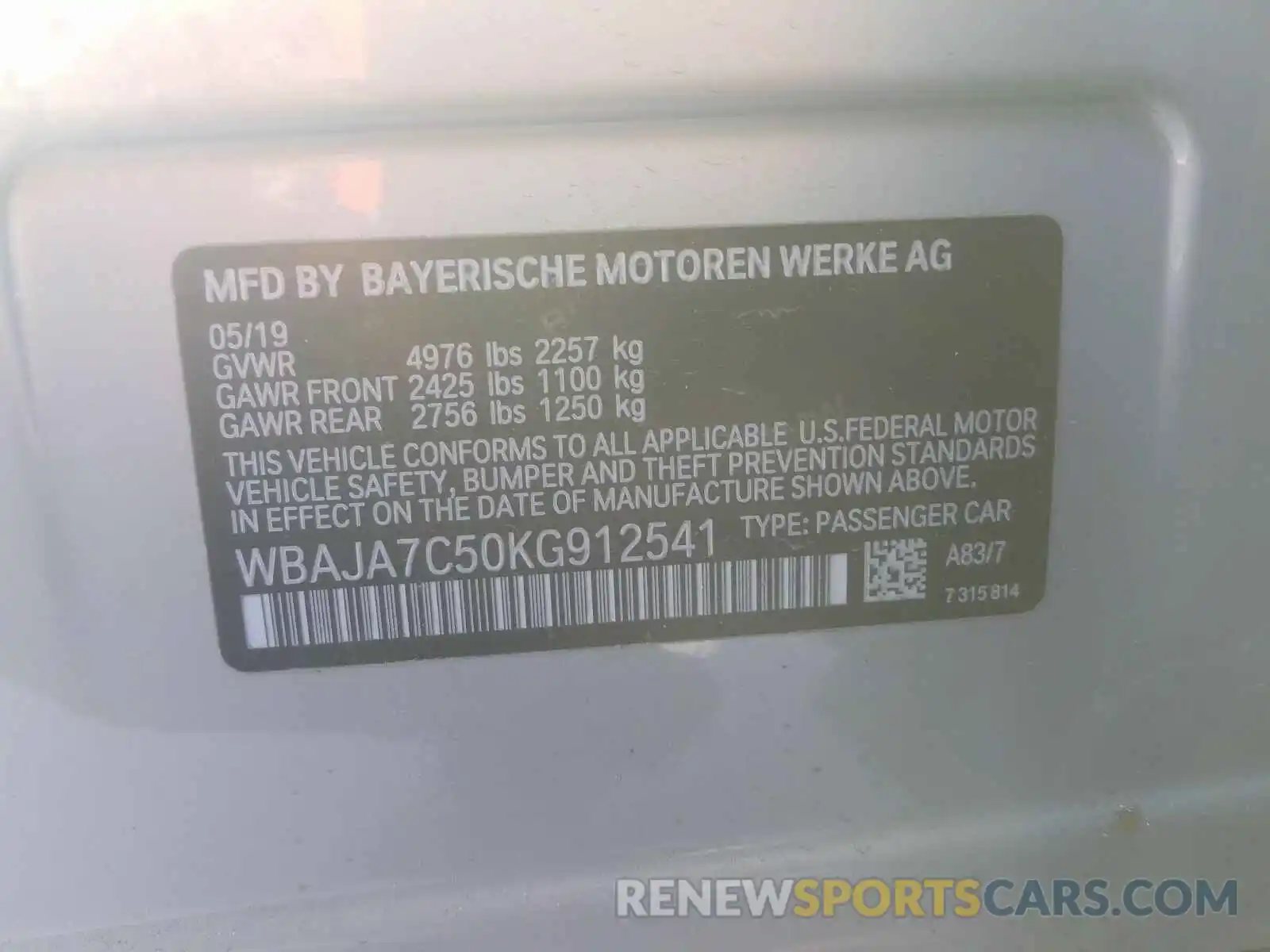 10 Photograph of a damaged car WBAJA7C50KG912541 BMW 5 SERIES 2019