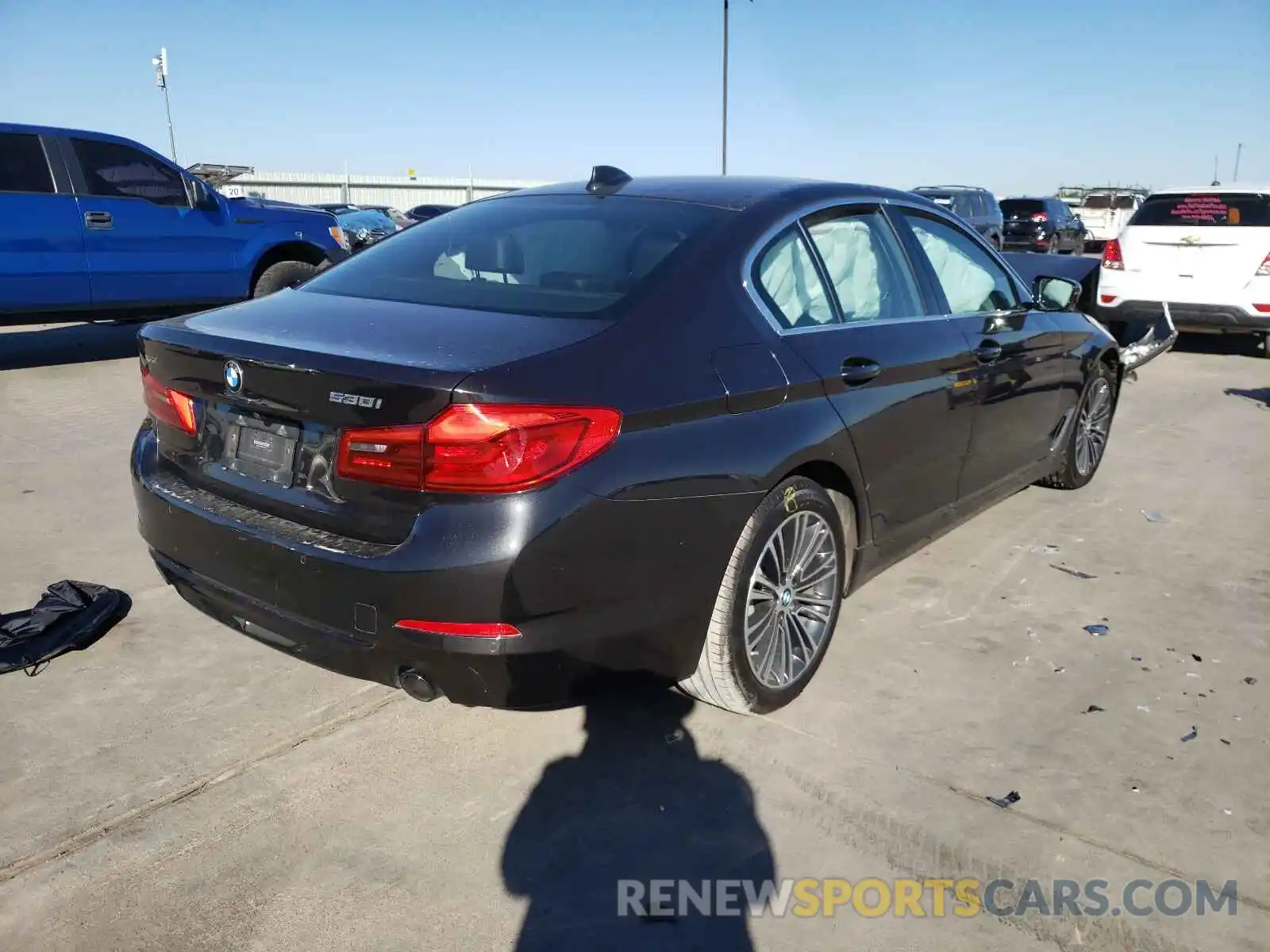 4 Photograph of a damaged car WBAJA7C50KWW17106 BMW 5 SERIES 2019