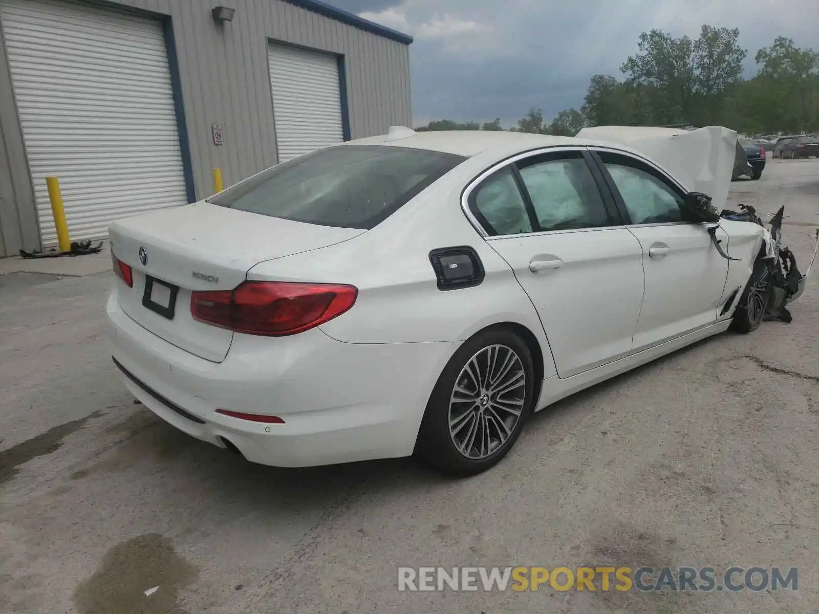 4 Photograph of a damaged car WBAJA7C50KWW19177 BMW 5 SERIES 2019