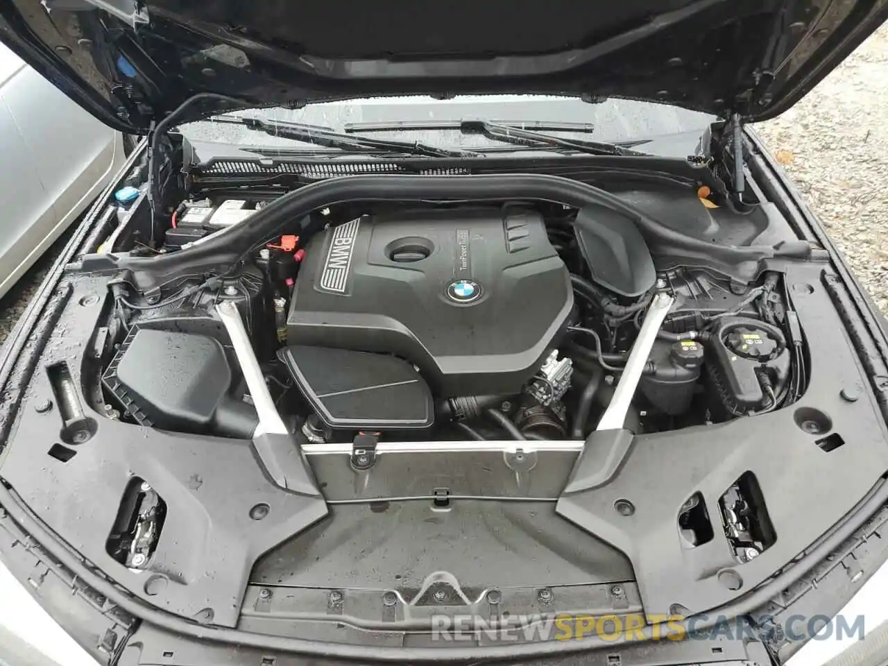11 Фотография поврежденного автомобиля WBAJA7C50KWW19468 BMW 5 SERIES 2019