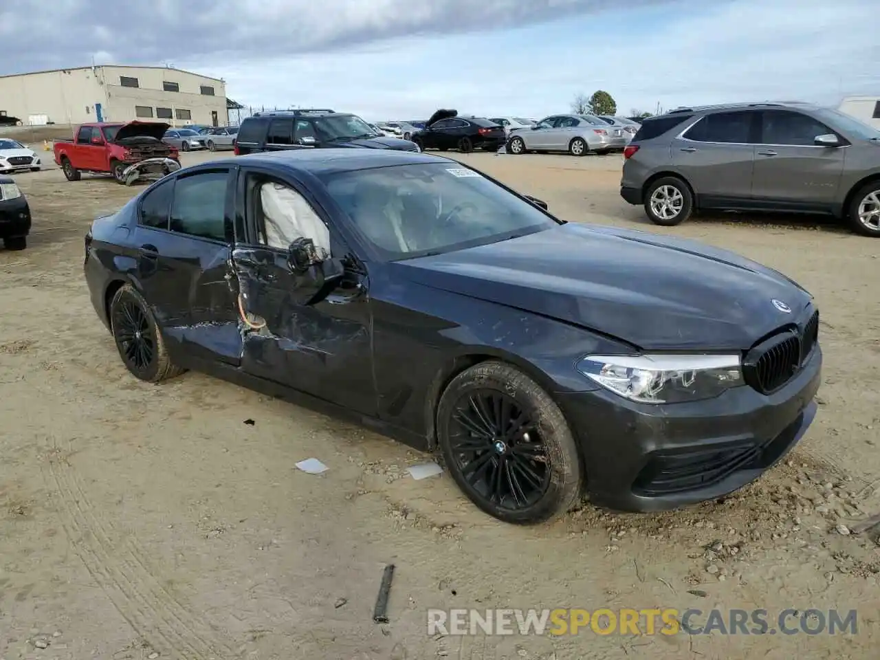 4 Фотография поврежденного автомобиля WBAJA7C50KWW19468 BMW 5 SERIES 2019