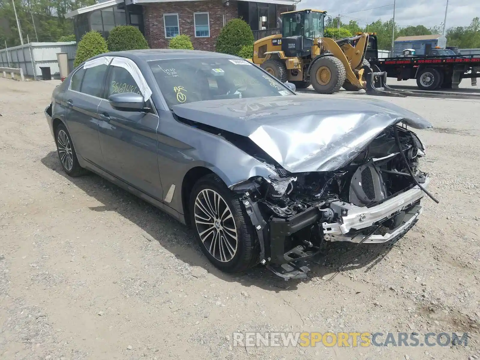 1 Photograph of a damaged car WBAJA7C50KWW24122 BMW 5 SERIES 2019