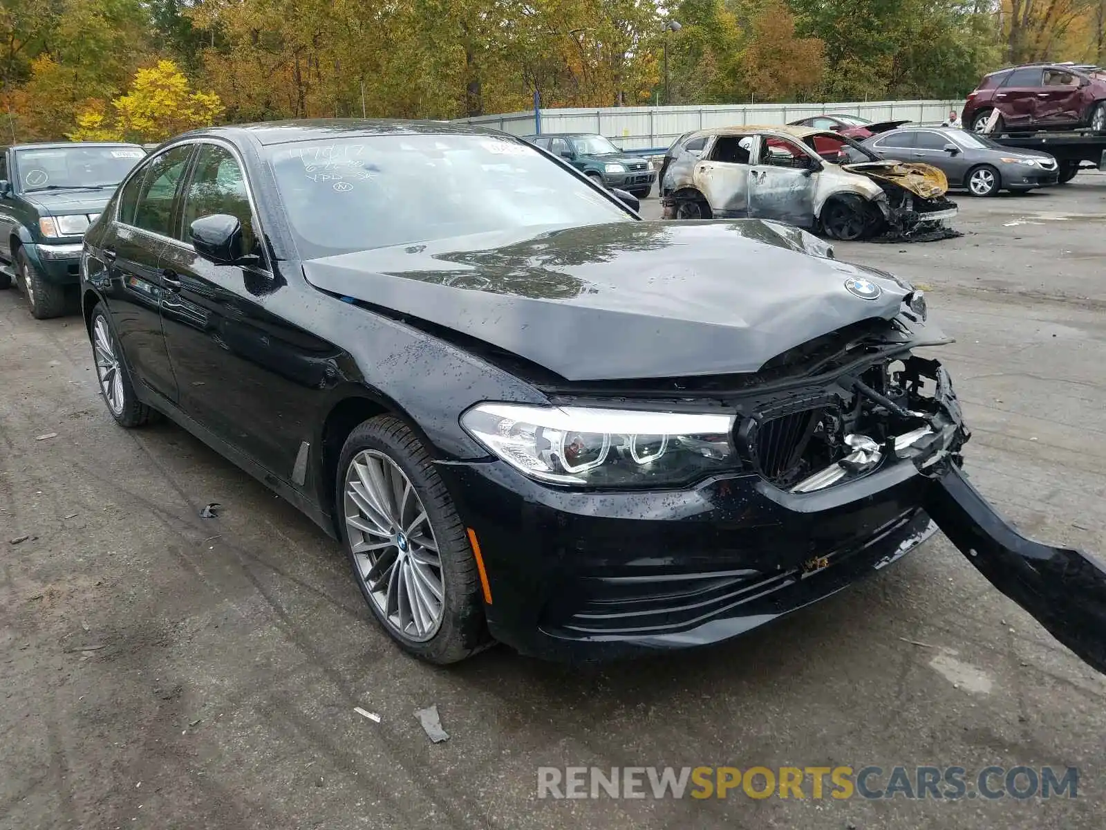 1 Фотография поврежденного автомобиля WBAJA7C50KWW48484 BMW 5 SERIES 2019