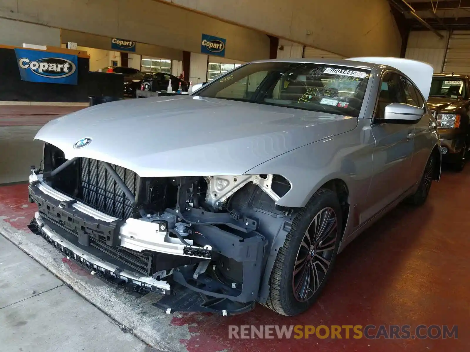 2 Photograph of a damaged car WBAJA7C51KG912337 BMW 5 SERIES 2019