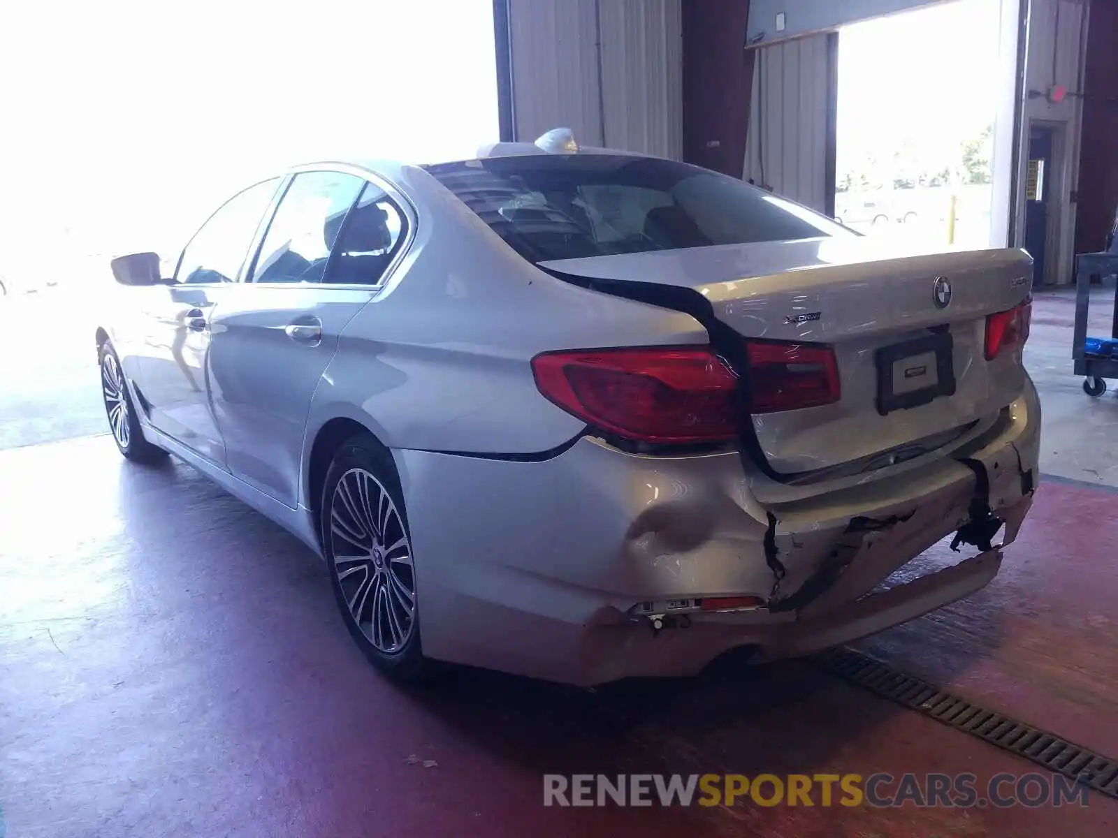 3 Photograph of a damaged car WBAJA7C51KG912337 BMW 5 SERIES 2019