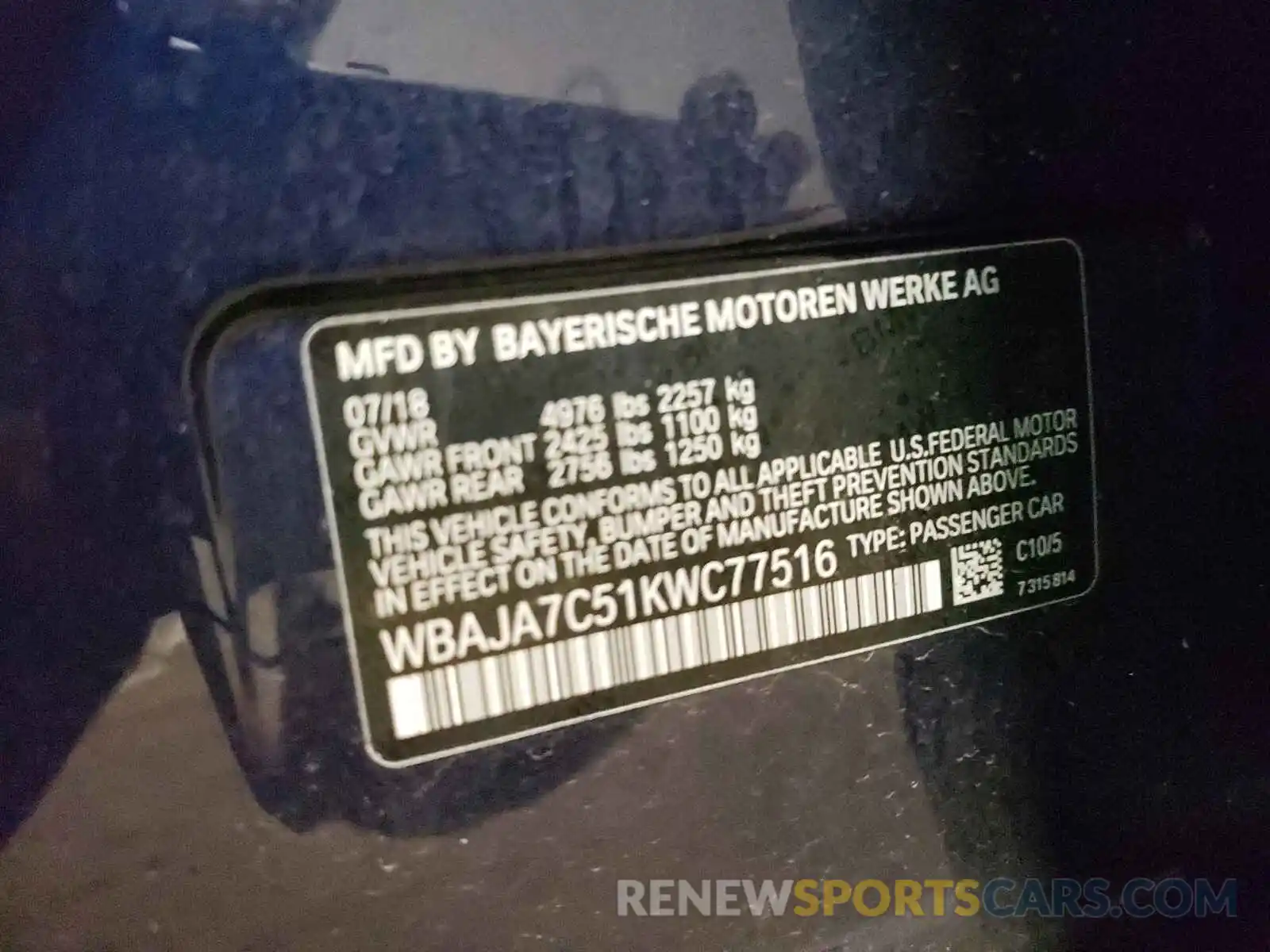 10 Photograph of a damaged car WBAJA7C51KWC77516 BMW 5 SERIES 2019