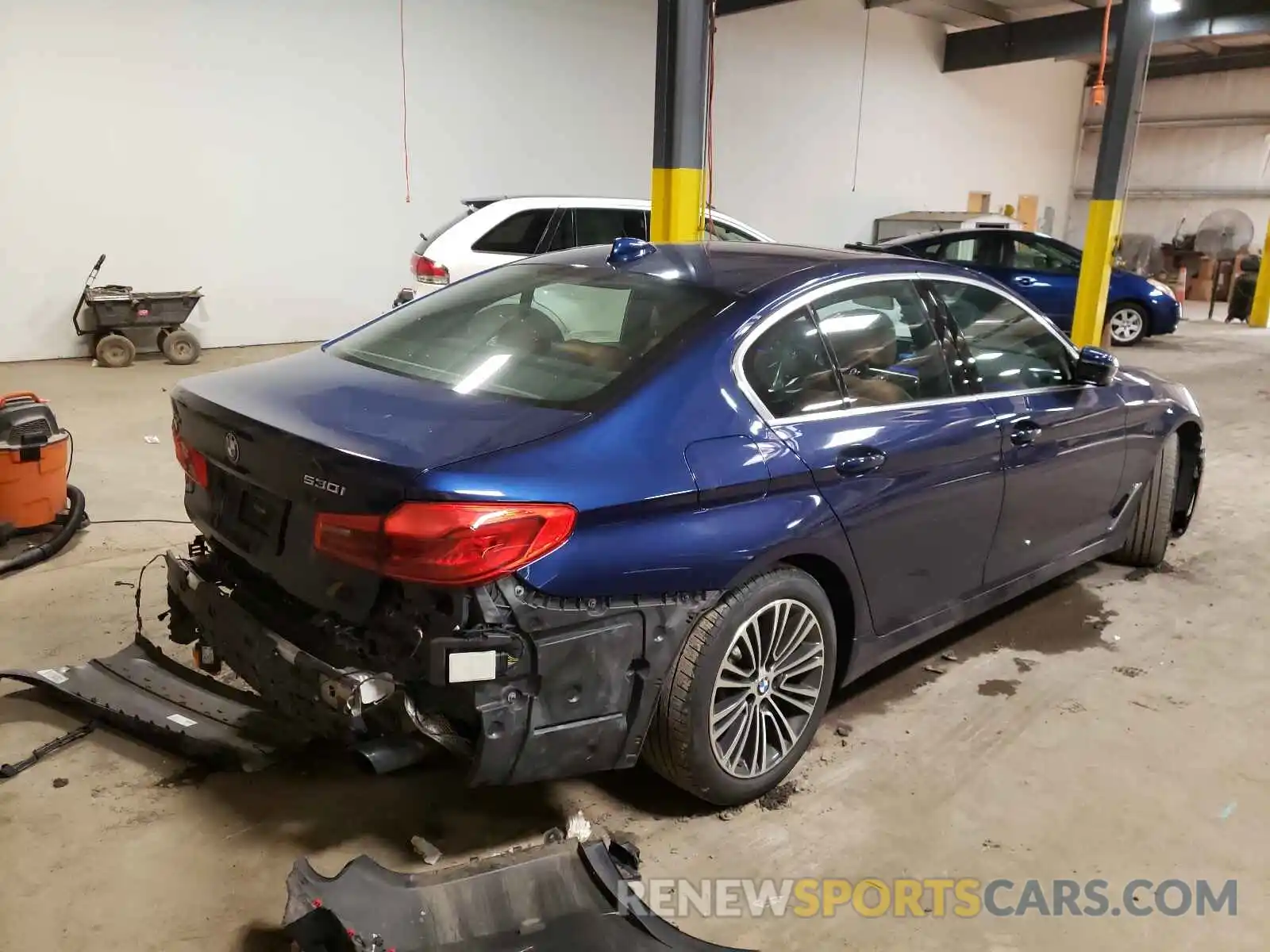 4 Photograph of a damaged car WBAJA7C51KWC77516 BMW 5 SERIES 2019