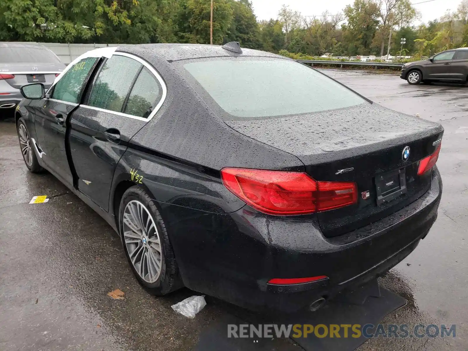 3 Photograph of a damaged car WBAJA7C51KWW07071 BMW 5 SERIES 2019