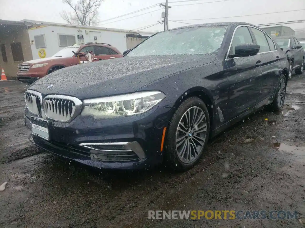 2 Фотография поврежденного автомобиля WBAJA7C52KG909754 BMW 5 SERIES 2019