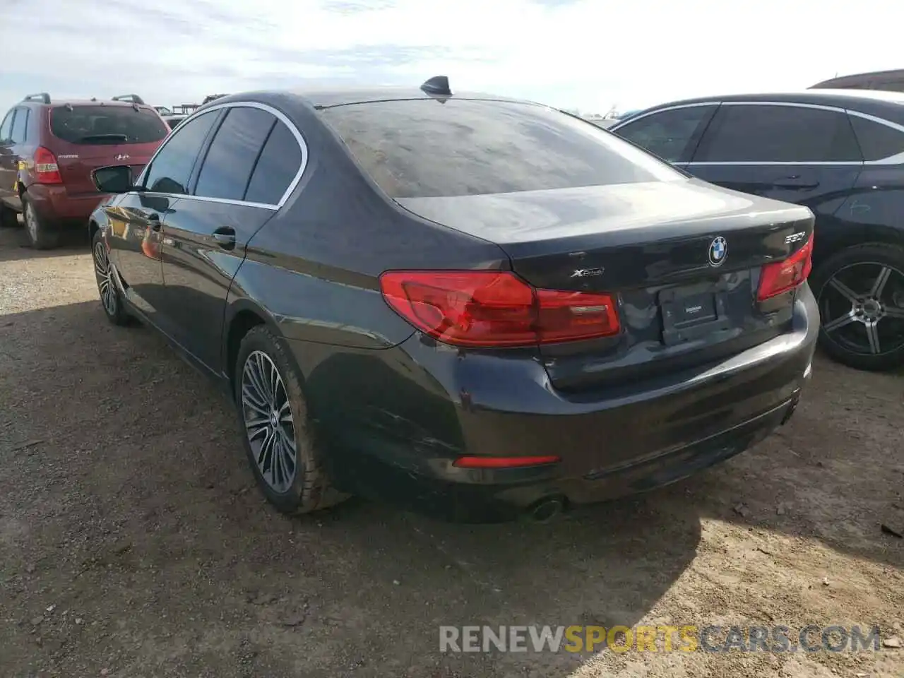 3 Фотография поврежденного автомобиля WBAJA7C52KG910001 BMW 5 SERIES 2019