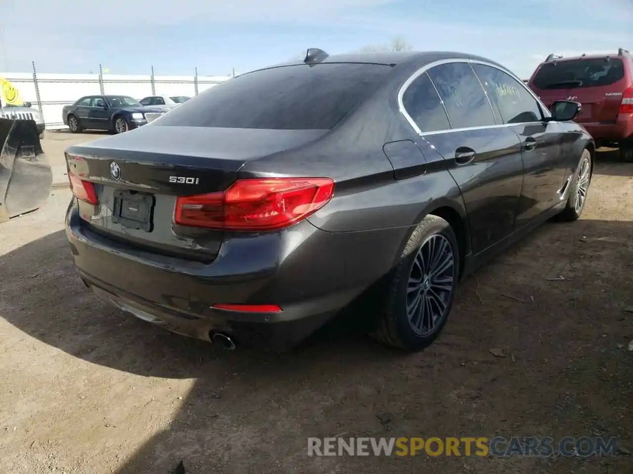 4 Фотография поврежденного автомобиля WBAJA7C52KG910001 BMW 5 SERIES 2019