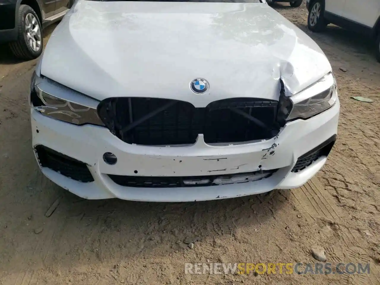 9 Photograph of a damaged car WBAJA7C52KG911472 BMW 5 SERIES 2019