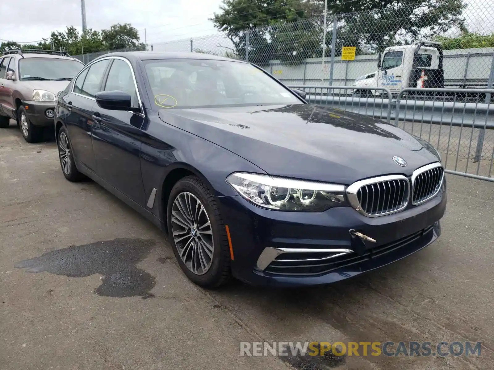 1 Photograph of a damaged car WBAJA7C52KG911567 BMW 5 SERIES 2019