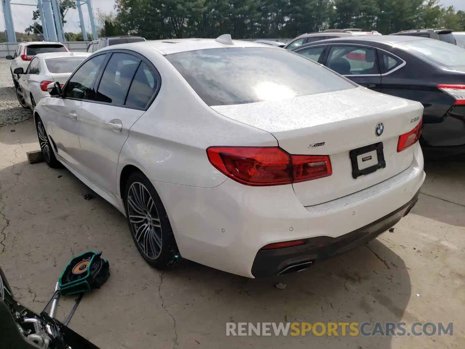 3 Photograph of a damaged car WBAJA7C52KG912198 BMW 5 SERIES 2019