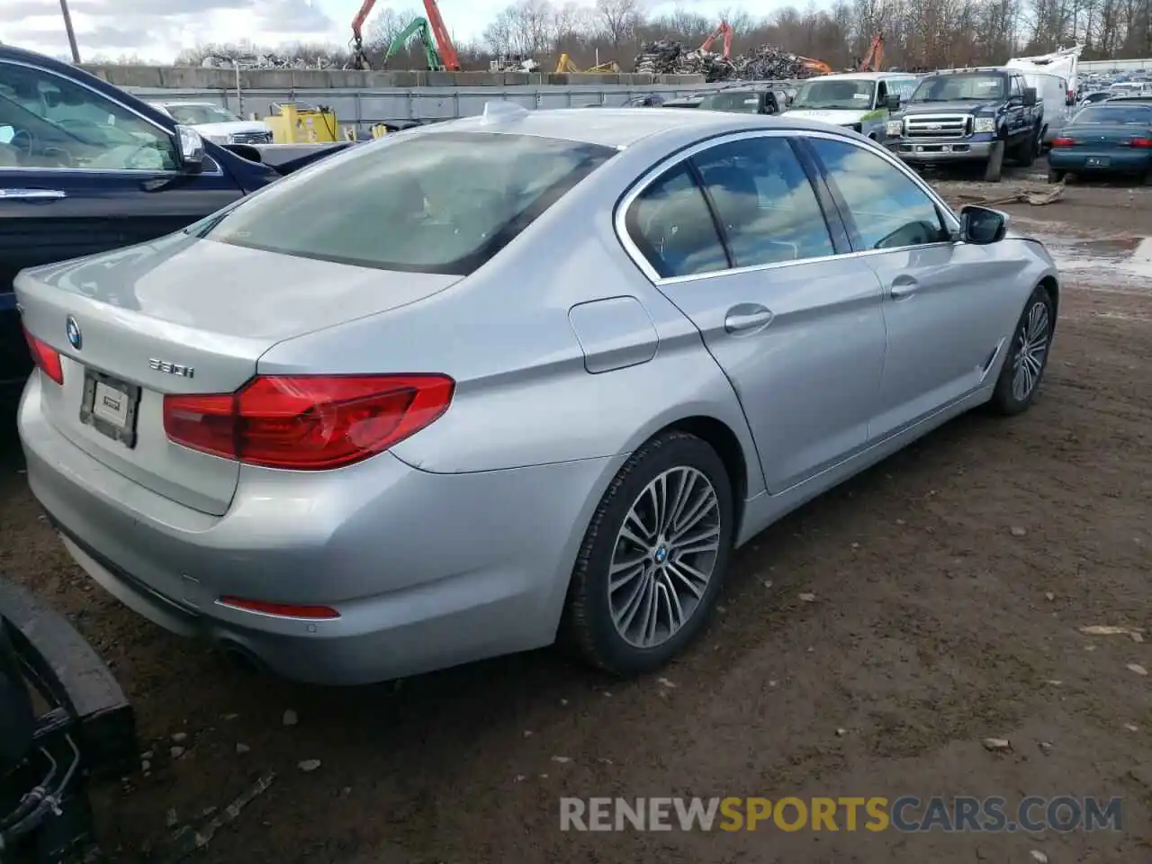 4 Фотография поврежденного автомобиля WBAJA7C52KG912461 BMW 5 SERIES 2019