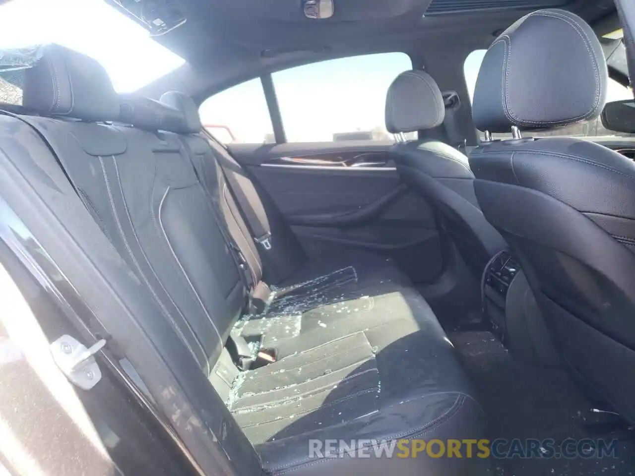 6 Photograph of a damaged car WBAJA7C52KWW02350 BMW 5 SERIES 2019