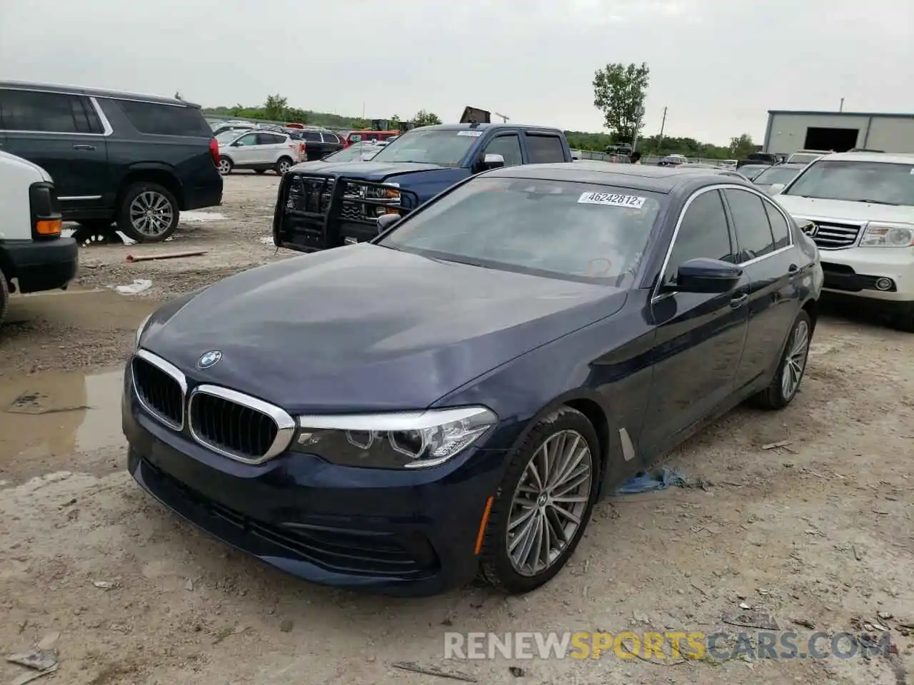 2 Photograph of a damaged car WBAJA7C52KWW04955 BMW 5 SERIES 2019