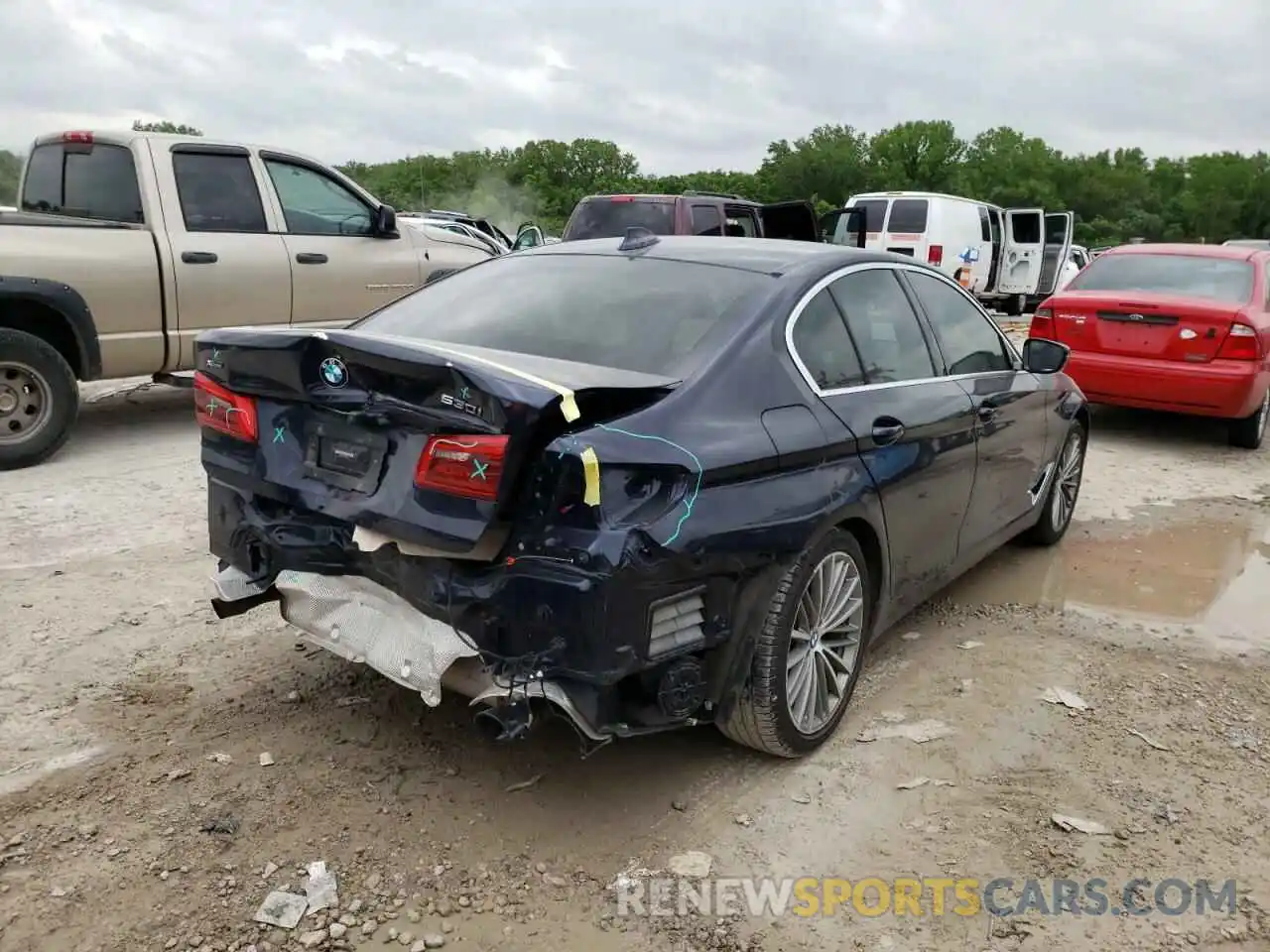 4 Photograph of a damaged car WBAJA7C52KWW04955 BMW 5 SERIES 2019