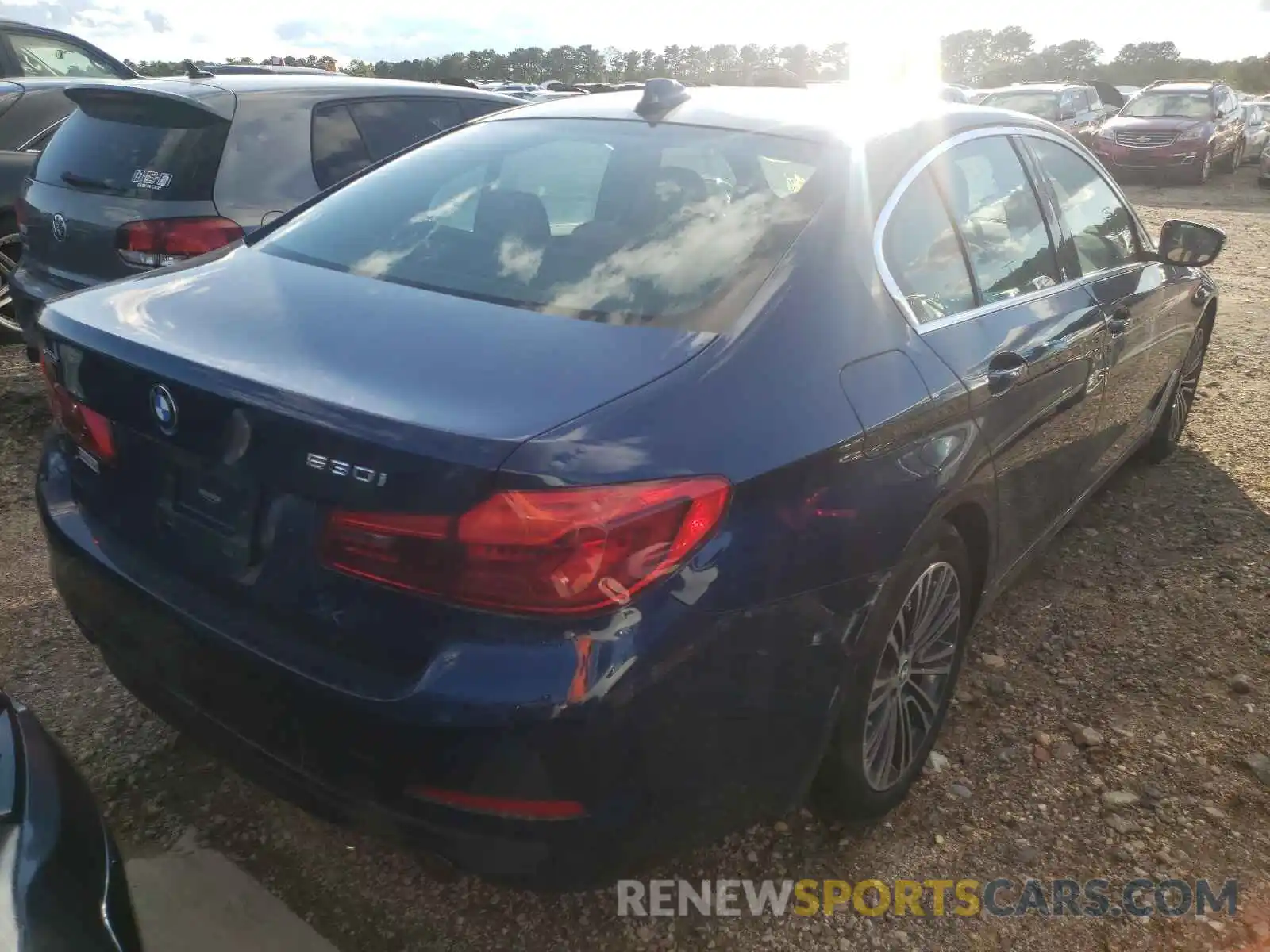 4 Photograph of a damaged car WBAJA7C52KWW39947 BMW 5 SERIES 2019