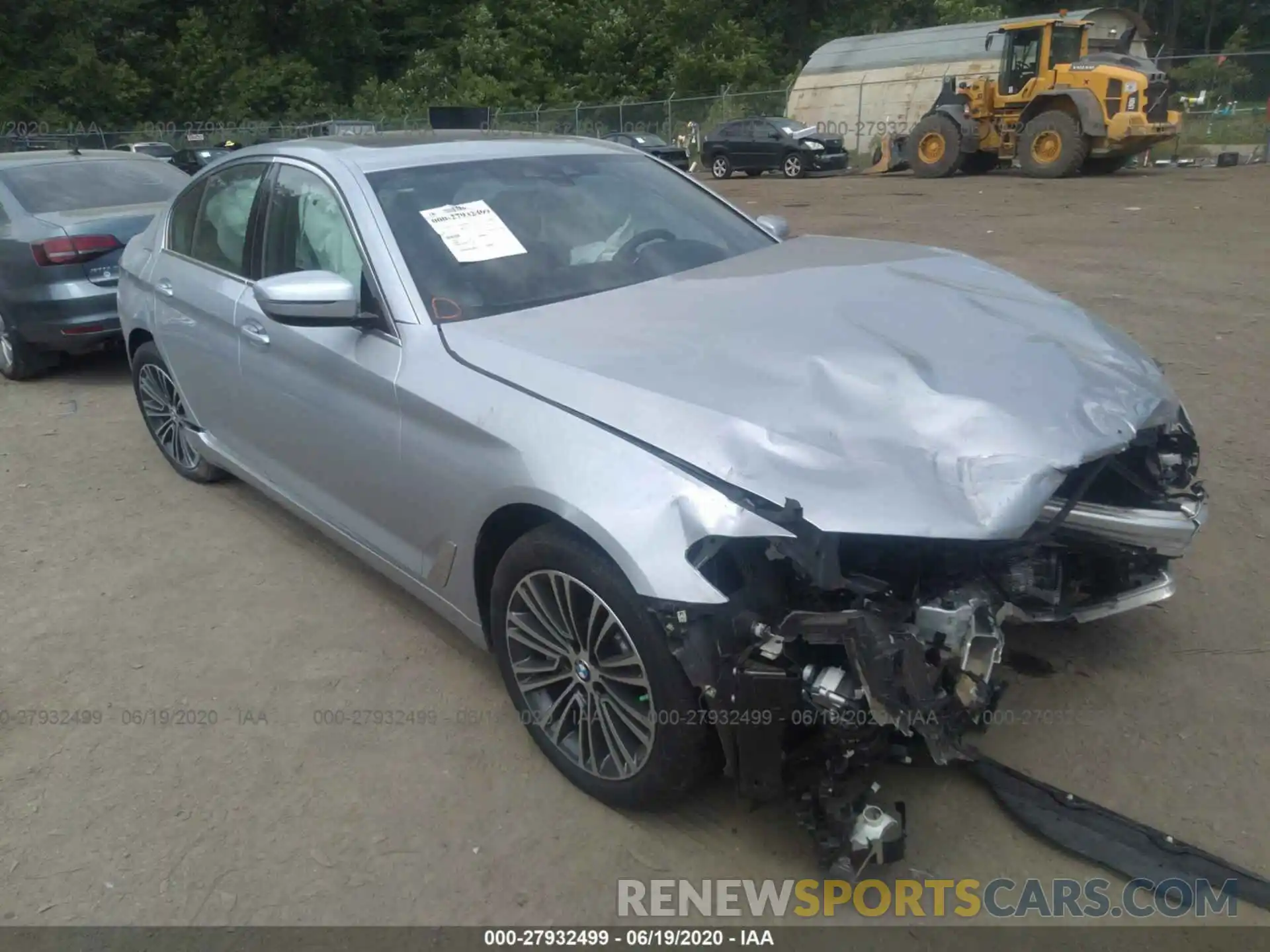 1 Photograph of a damaged car WBAJA7C52KWW45991 BMW 5 SERIES 2019