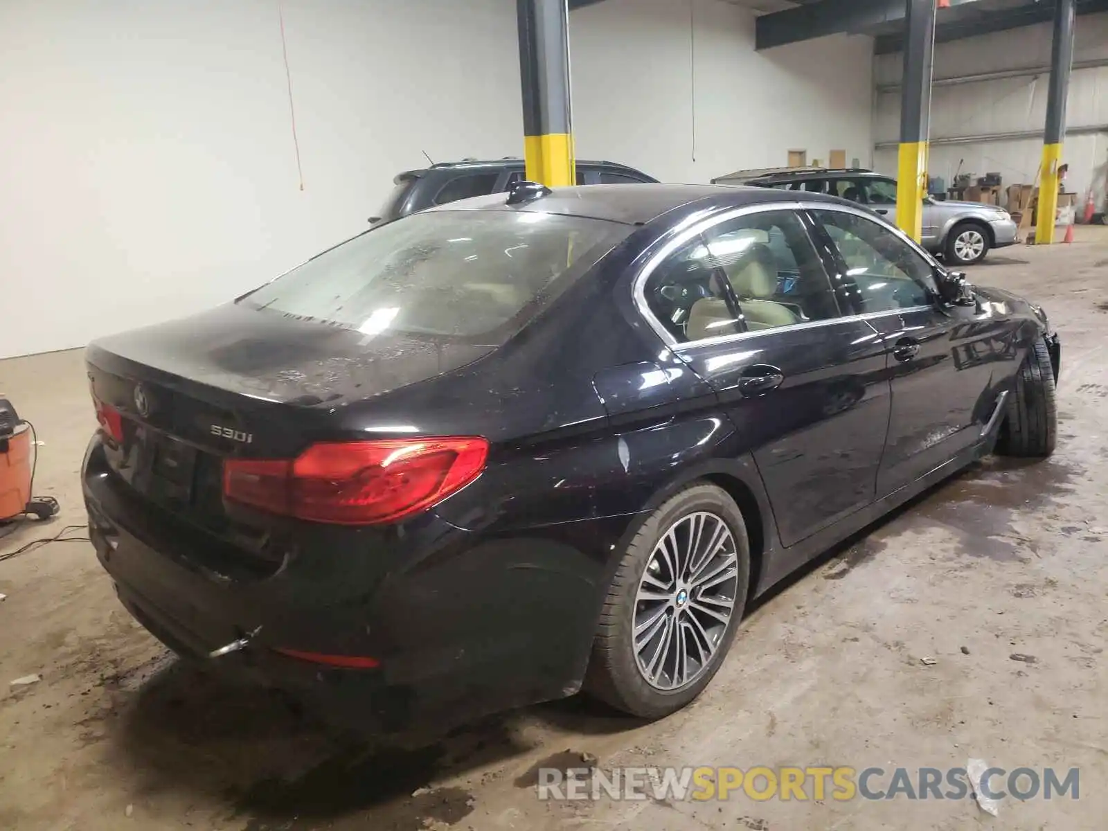 4 Фотография поврежденного автомобиля WBAJA7C53KG910170 BMW 5 SERIES 2019