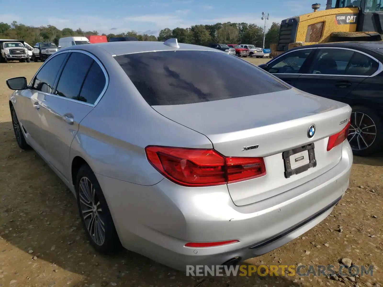 3 Фотография поврежденного автомобиля WBAJA7C53KG911433 BMW 5 SERIES 2019