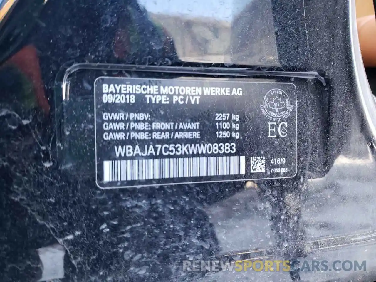 10 Photograph of a damaged car WBAJA7C53KWW08383 BMW 5 SERIES 2019