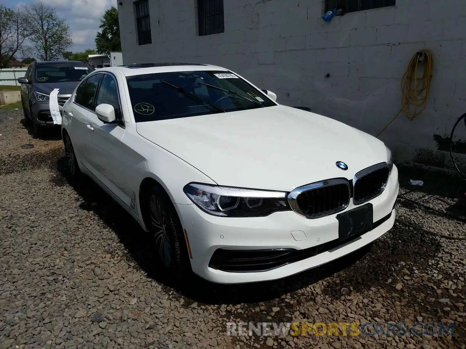 1 Photograph of a damaged car WBAJA7C53KWW12028 BMW 5 SERIES 2019