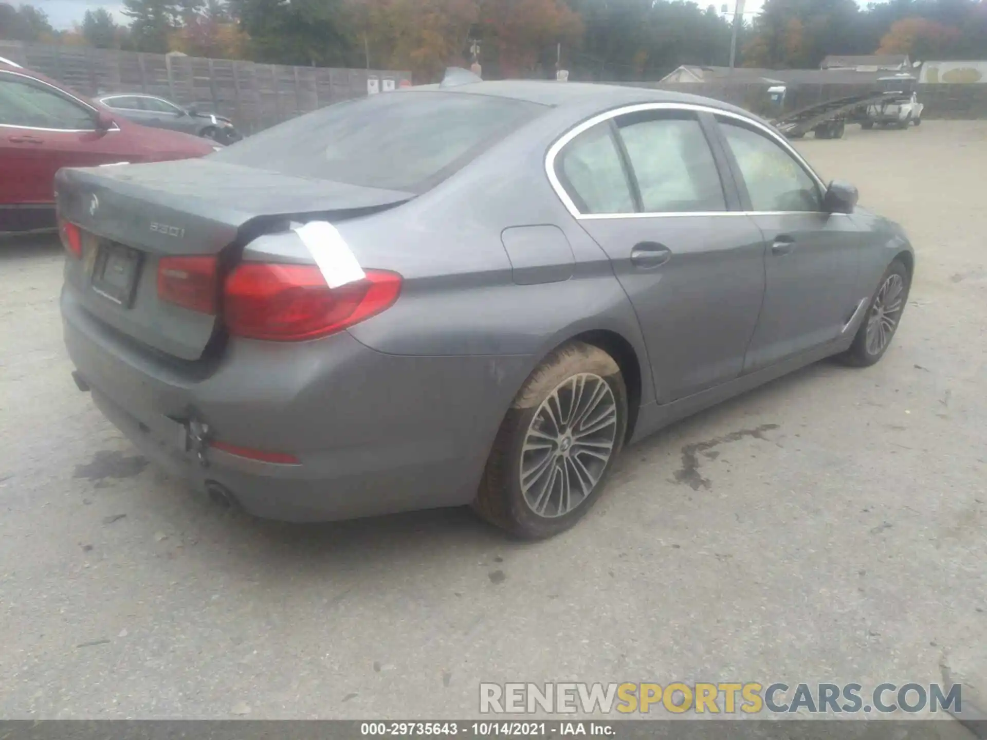 4 Photograph of a damaged car WBAJA7C53KWW13518 BMW 5 SERIES 2019