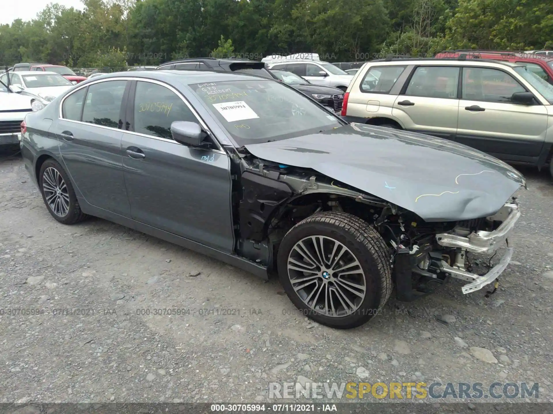 1 Photograph of a damaged car WBAJA7C53KWW41920 BMW 5 SERIES 2019