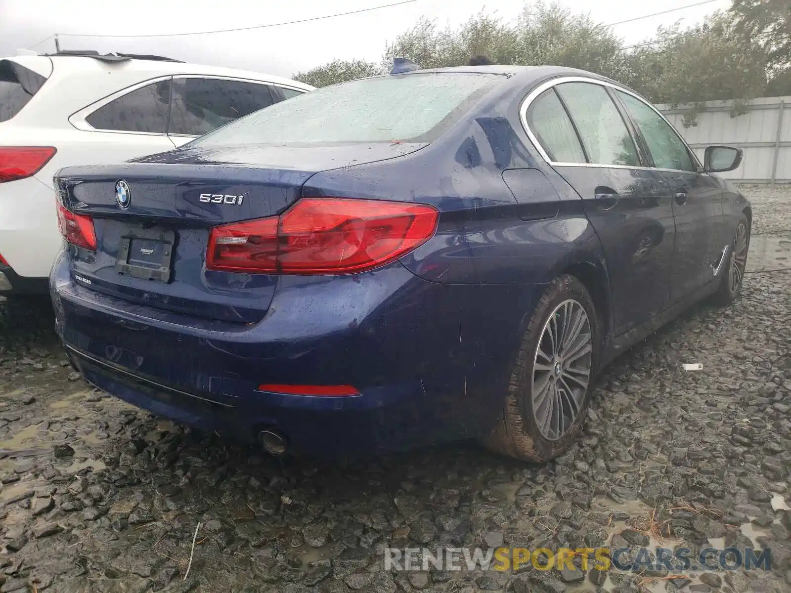 4 Photograph of a damaged car WBAJA7C53KWW46907 BMW 5 SERIES 2019