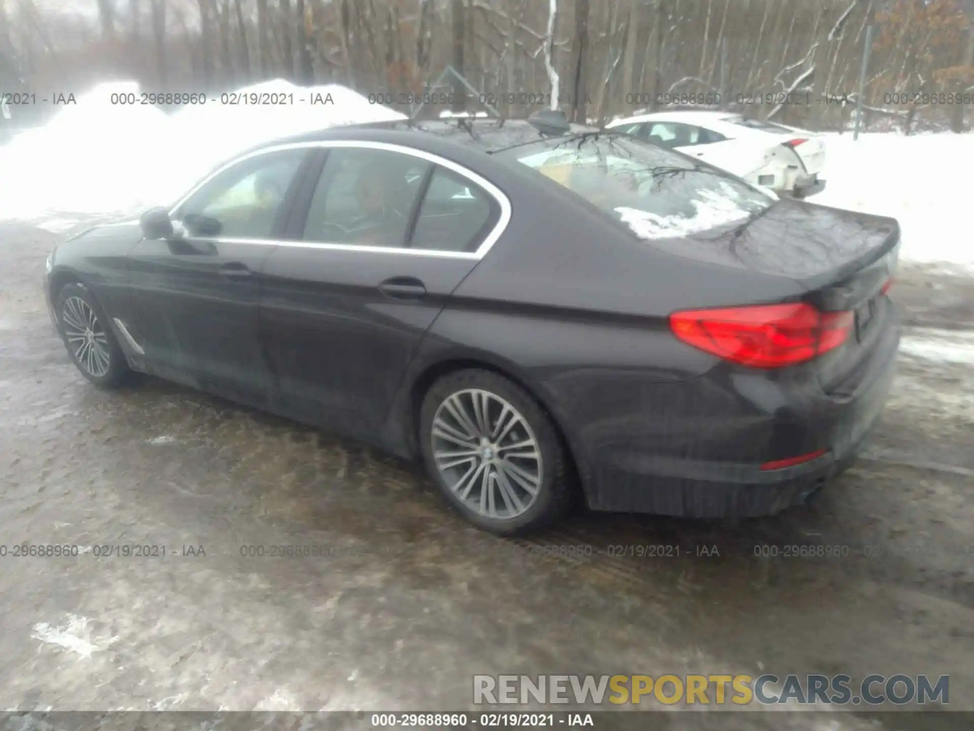 3 Фотография поврежденного автомобиля WBAJA7C53KWW47846 BMW 5 SERIES 2019