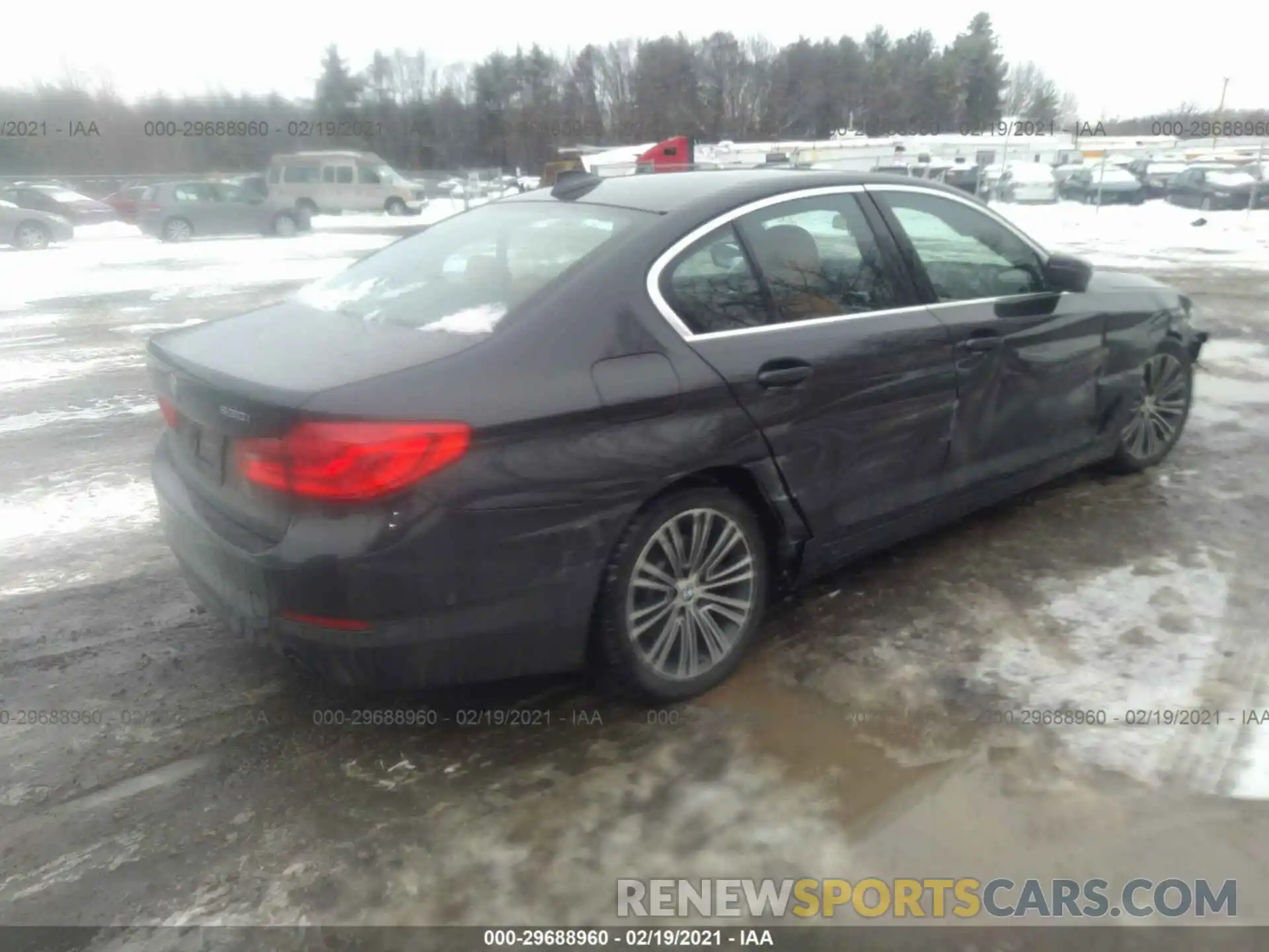 4 Фотография поврежденного автомобиля WBAJA7C53KWW47846 BMW 5 SERIES 2019