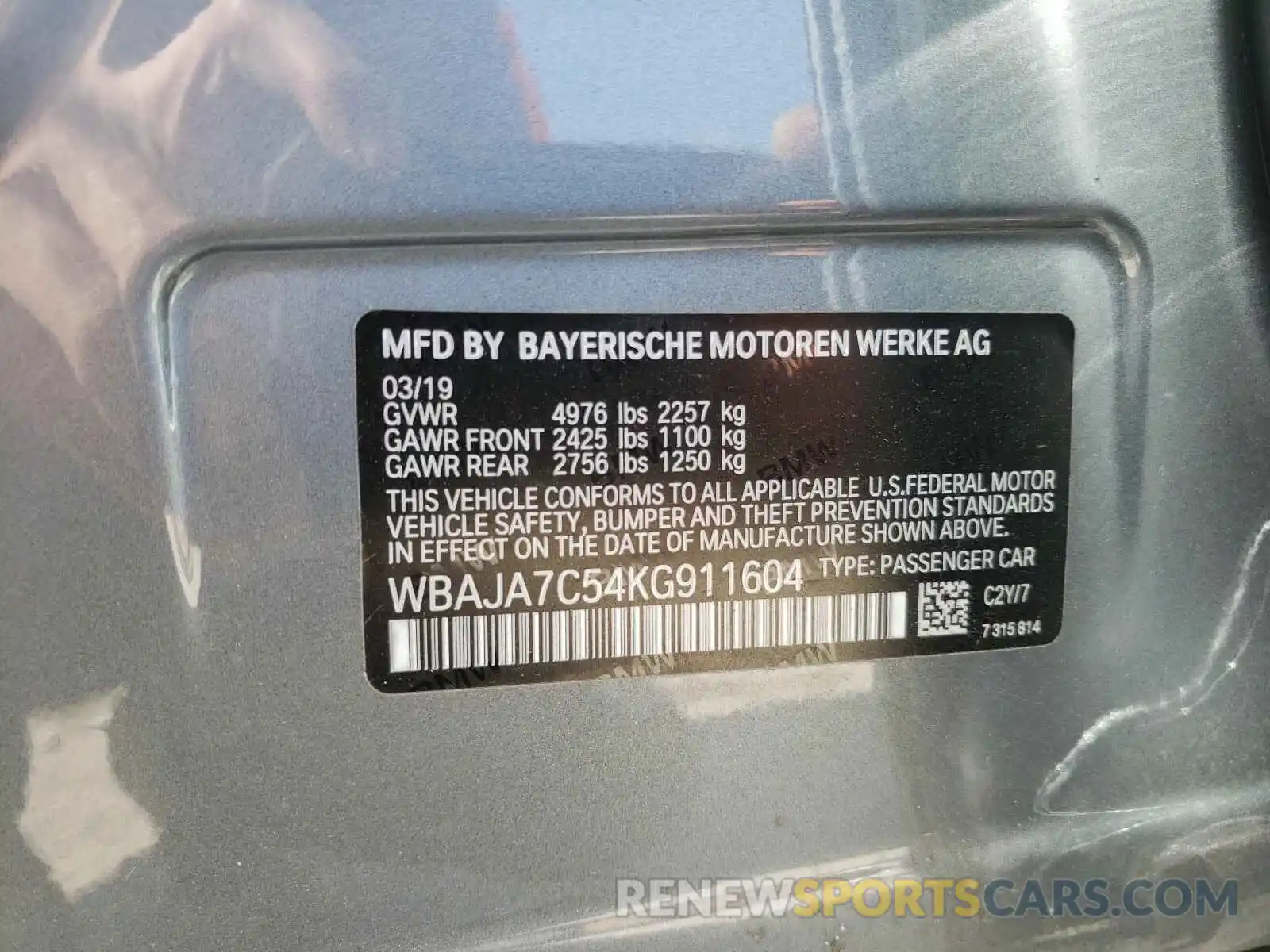 10 Фотография поврежденного автомобиля WBAJA7C54KG911604 BMW 5 SERIES 2019