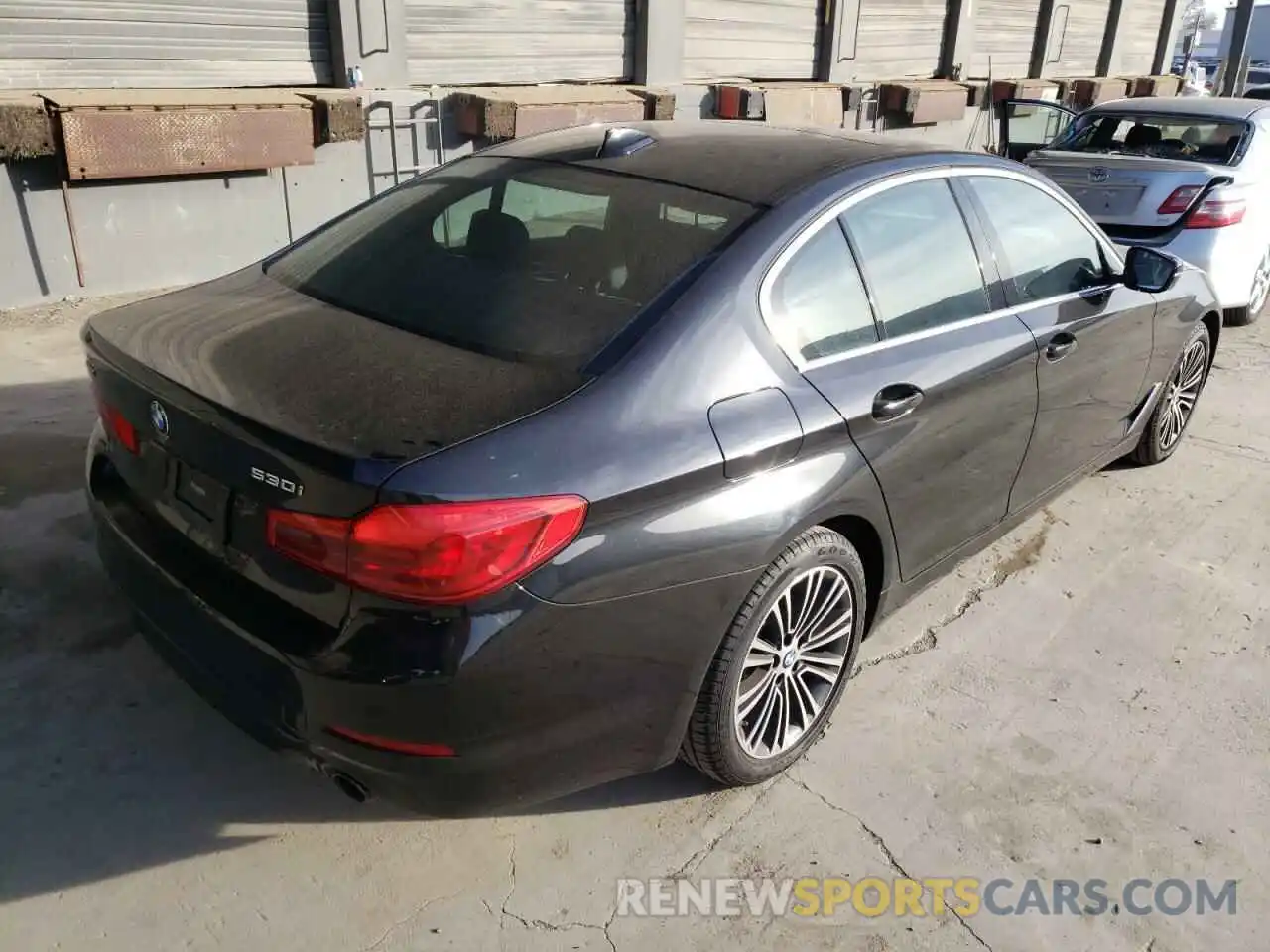 4 Photograph of a damaged car WBAJA7C54KG912283 BMW 5 SERIES 2019