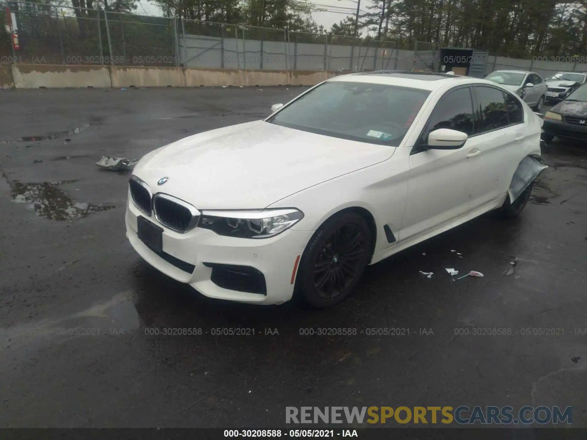 2 Photograph of a damaged car WBAJA7C54KG912462 BMW 5 SERIES 2019